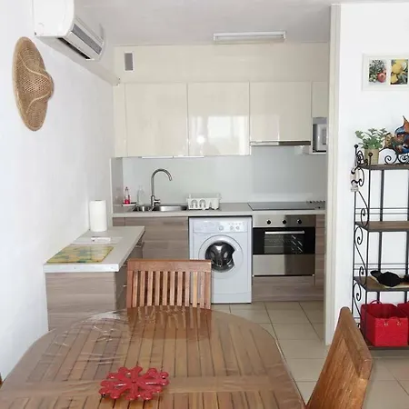 Studio Cabine Climatise Tout Pres De La Plage Διαμέρισμα *